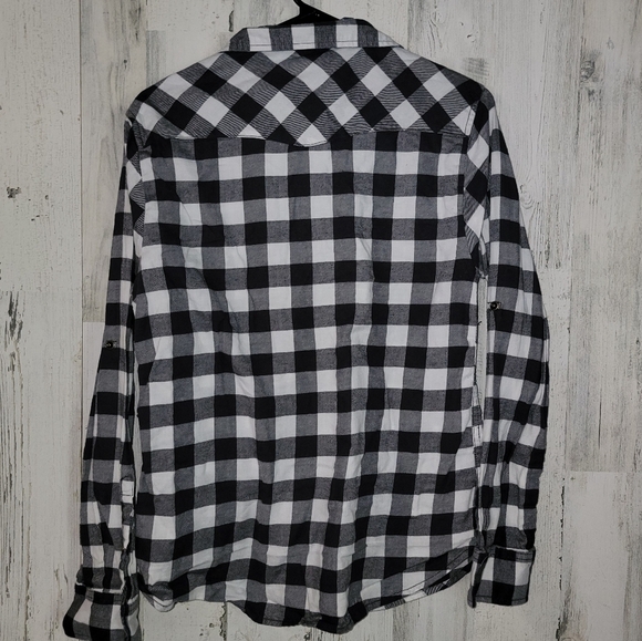 Jachs Girlfriend Bufflao Plaid Button Down Shirt - Picture 5 of 5